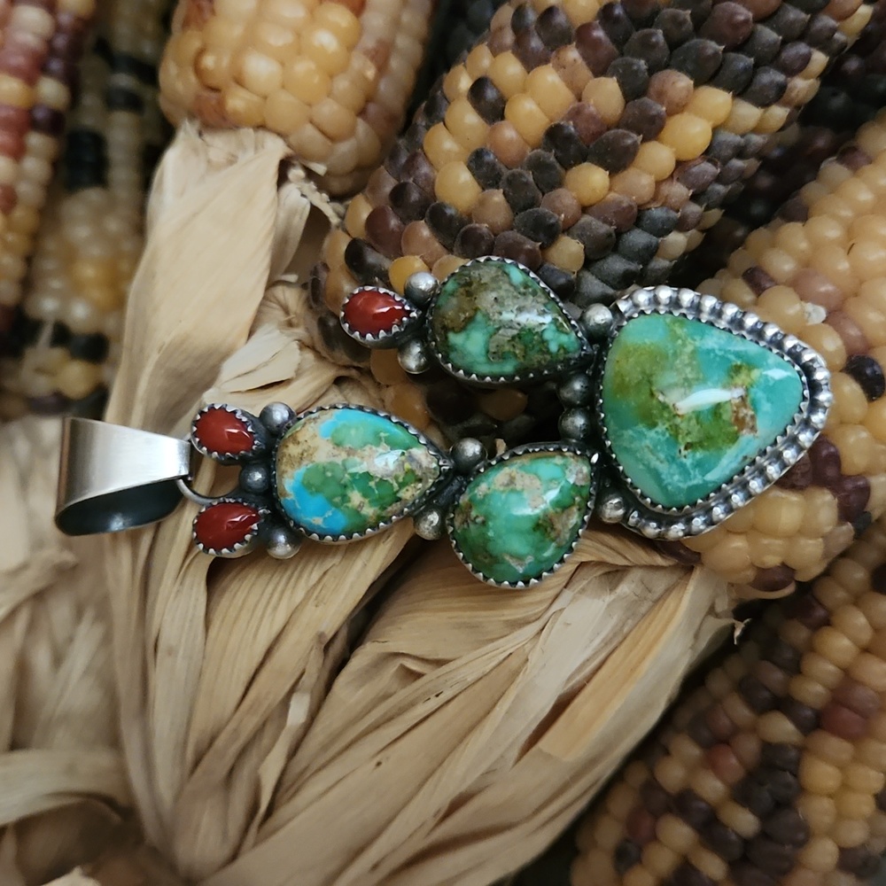 Elegant Turquoise and Red Coral Gemstone Necklace